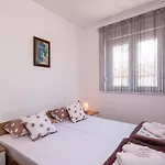 Apartment Harfa 2