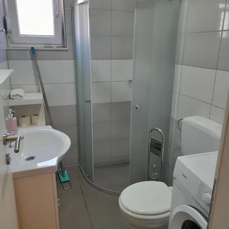 Apartman Harfa 2 *